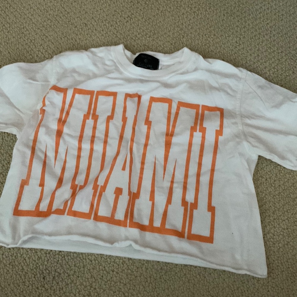 Womens cropped size S